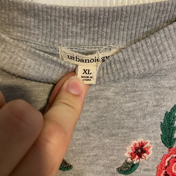 Embroidered Crop Sweatshirt - Picture 2 of 2